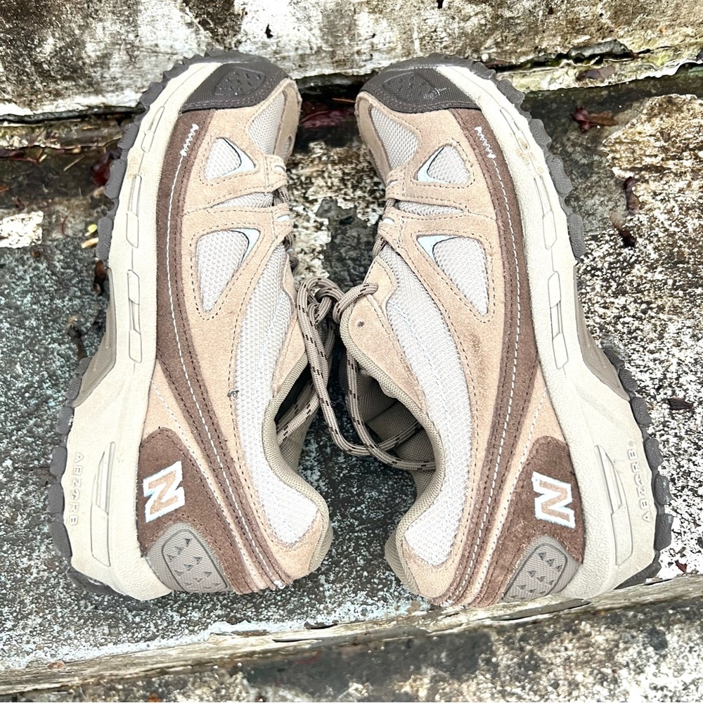 New Balance 606 Womens 10 Hiking Walking Shoes Sneakers WW606BR Brown Tan - Picture 5 of 8